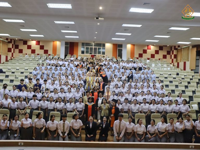โครงการไหว้ครูสู่ขวัญสานสัมพันธ์ปีบทองน้องพี่ ประจำปีการศึกษา 2568