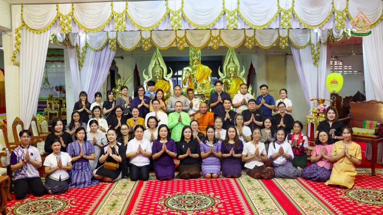 อิ่มบุญ อุ่นใจ นุ่งไทยไปวัด สืบสานวัฒนธรรมไทยในช่วงเข้าพรรษา